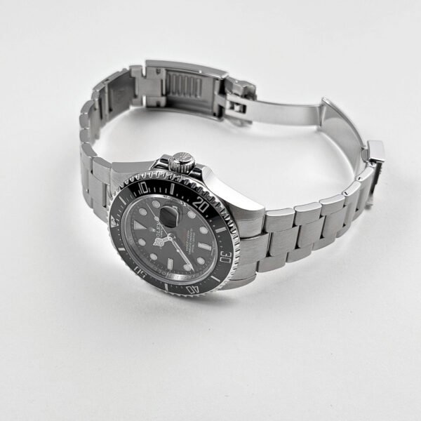 Rolex Sea-Dweller 126600 Stainless Steel Black Dial (2024)