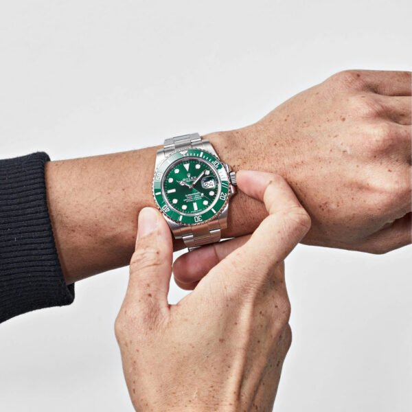 Rolex Submariner Date 116610LV 'Hulk' Stainless Steel Green Dial
