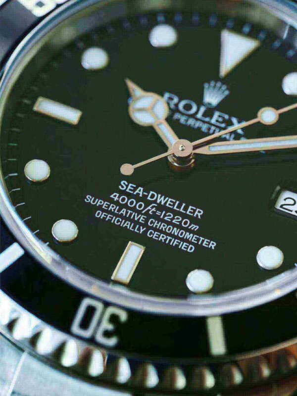 Rolex Sea-Dweller 116600 40mm Steel Automatic Black Dial
