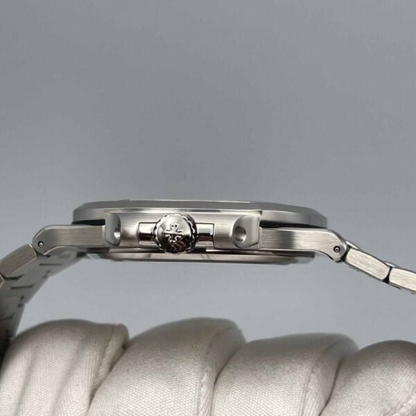 Patek Philippe Nautilus 5711/1300A Stainless Steel Green Dial Diamond Bezel