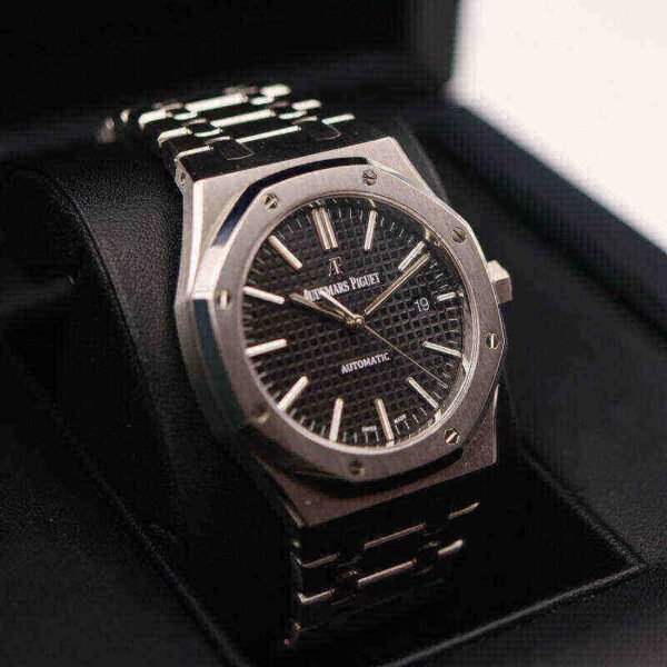Audemars Piguet Oak Selfwinding with Black Dial 41mm Stainless Steel Watch 15400ST.OO.1220ST.01