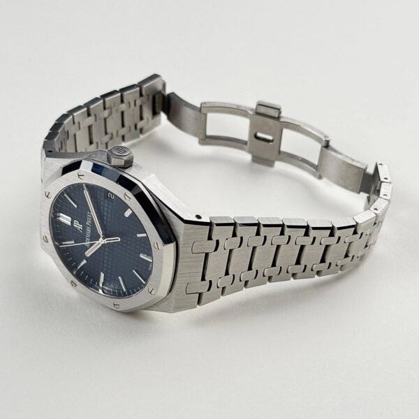 Audemars Piguet Royal Oak 15500ST.OO.1220ST.01 Selfwinding Stainless Steel Blue Dial (2022)