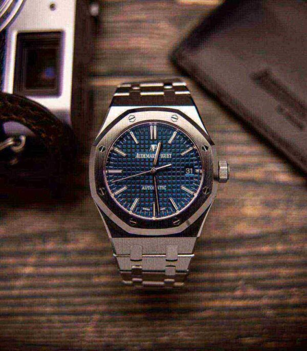 Audemars Piguet Oak Selfwinding Blue dial, 37mm, Stainless steel, 15450ST.OO.1256ST.03
