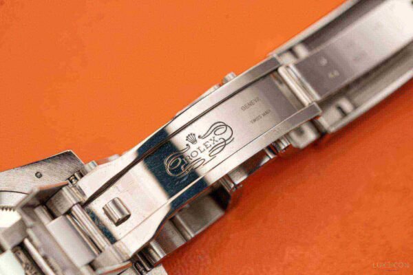 Rolex Submariner 116619-0001 40mm 18K White Gold Oyster Bracelet Automatic Blue Dial