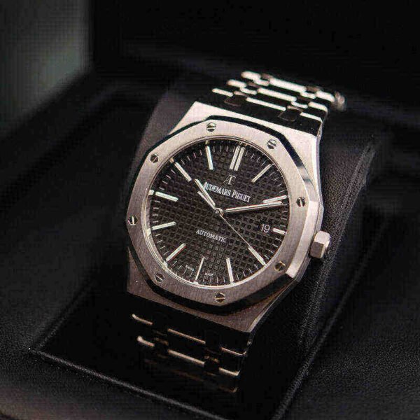 Audemars Piguet Oak Selfwinding with Black Dial 41mm Stainless Steel Watch 15400ST.OO.1220ST.01