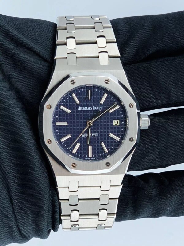 Audemars Piguet Oak Selfwinding Ref. # 15300ST.OO.1220ST.02