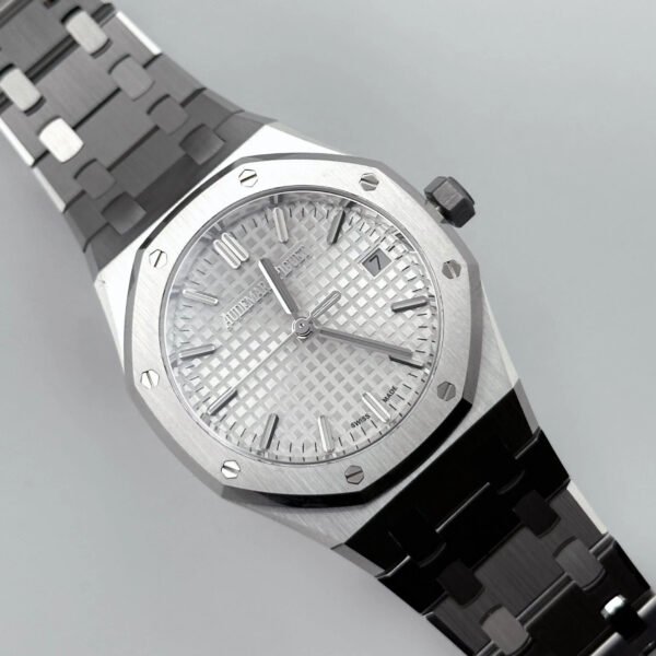 Audemars Piguet Royal Oak 77350ST.OO.1261ST.01 Stainless Steel Silver-toned Dial (2024)