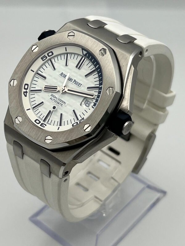 Audemars Piguet Royal Oak Offshore 15710ST.OO.A010CA.01 Diver Stainless Steel White Dial