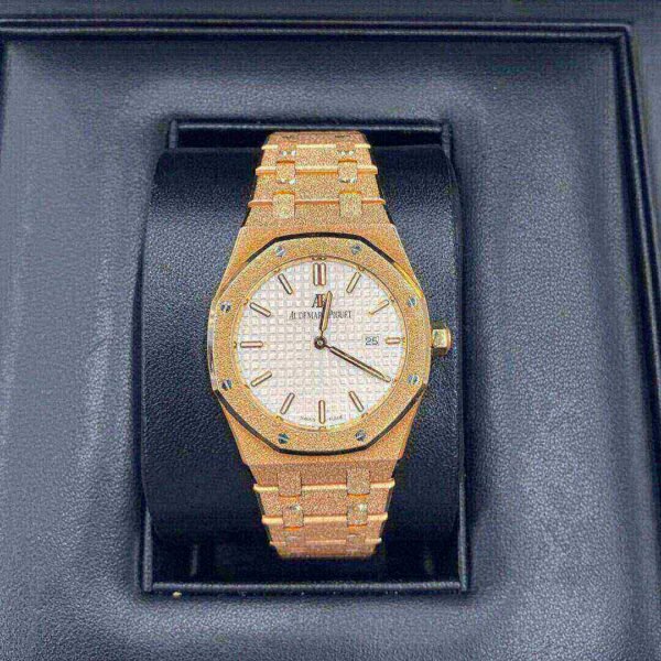 Audemars Piguet Oak Frosted Gold Silver dial, 33mm, 18k Rose gold, 67653OR.GG.1263OR.01