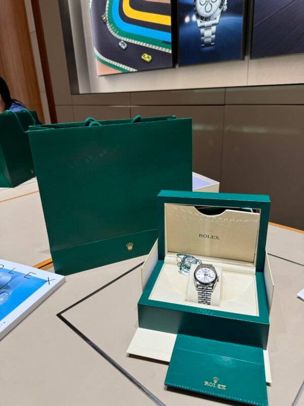 Rolex Day-Date 128239-0005 White Gold Silver Dial