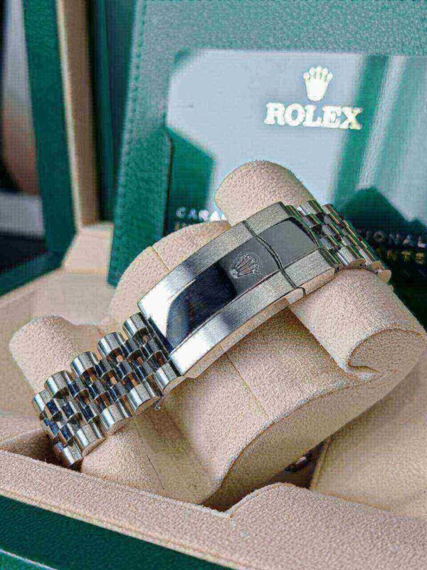 Rolex Sky-Dweller 326934-0004 Stainless Steel Blue Dial Jubilee (2022)