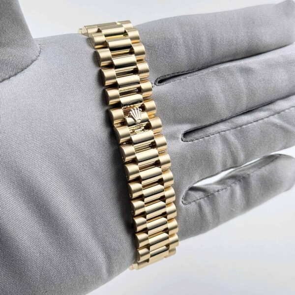 Rolex Day-Date 118388 Yellow Gold White Mother of Pearl Dial Diamond Bezel