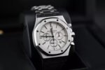 Audemars Piguet Oak Chronograph Ref. # 26320ST.OO.1220ST.02 Silver-toned Dial 41mm Stainless Steel Watch