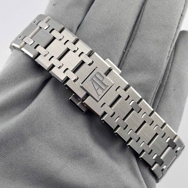 Audemars Piguet Royal Oak 77350ST.OO.1261ST.01 Stainless Steel Silver-toned Dial (2024)