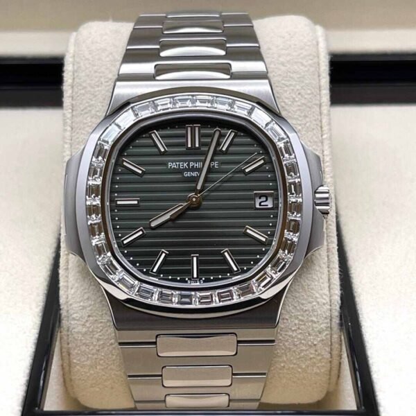 Patek Philippe Nautilus 5711/1300A Stainless Steel Green Dial Diamond Bezel