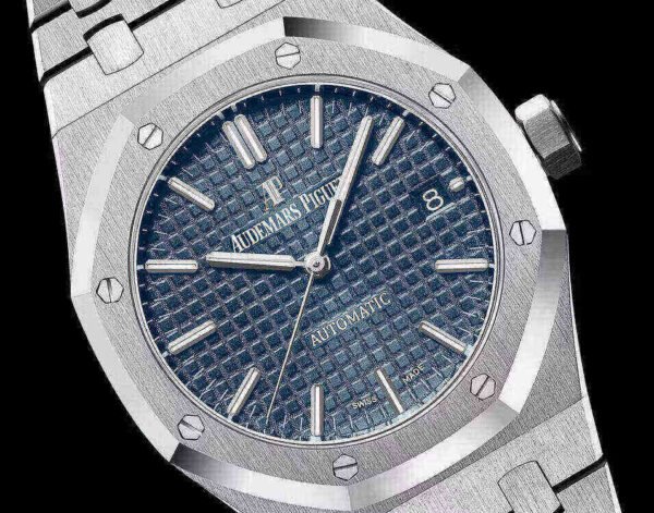 Audemars Piguet Oak Selfwinding Blue dial, 37mm, Stainless steel, 15450ST.OO.1256ST.03