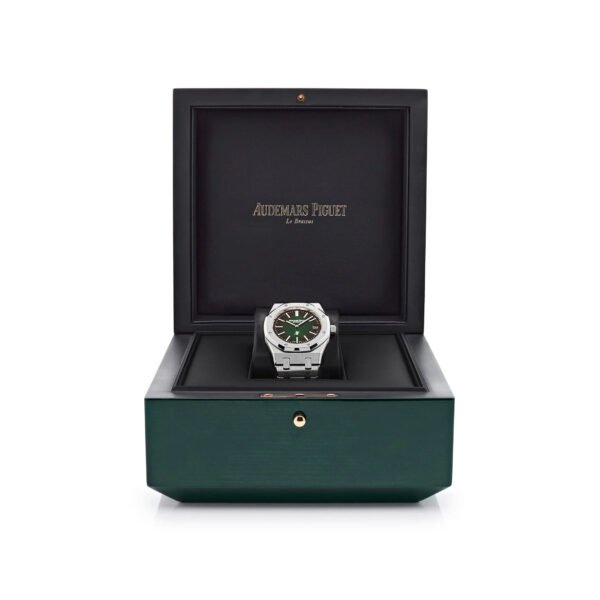 Audemars Piguet Royal Oak 15202PT.OO.1240PT.01 'Jumbo' Extra-Thin Platinum Green Dial